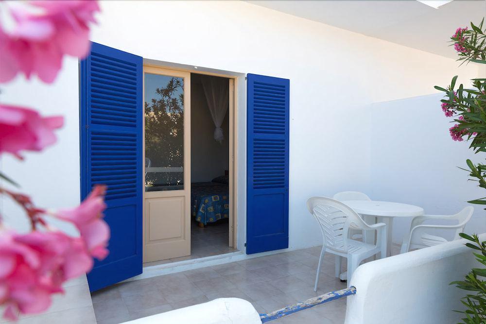 אס פוחולס Hostal Mayans מראה חיצוני תמונה