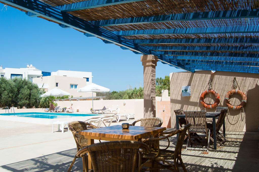 אס פוחולס Hostal Mayans מראה חיצוני תמונה