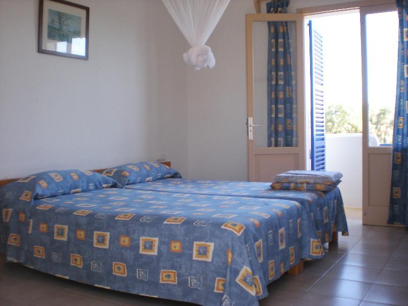 אס פוחולס Hostal Mayans מראה חיצוני תמונה